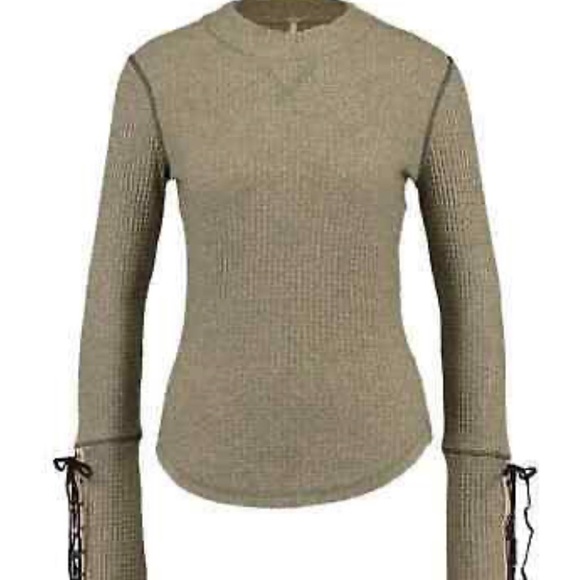 Free People Mountaineer Cuff Tie Accent Thermal Waffle Top in Cream Size US M - Picture 4 of 8